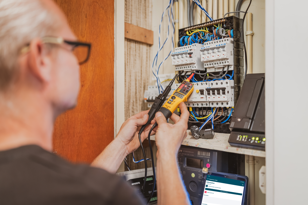 Meterkast installateur - Tablet - Sollit